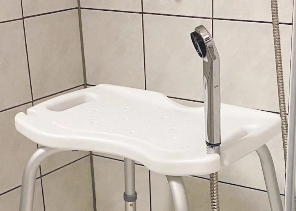 Daily Nützliche Helfer Für Das Beste Alter-Duschstuhl mit Brause-Halterung