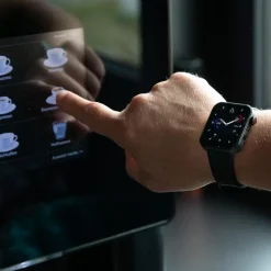 Kendox Gesundheit & Wohlbefinden|Trainingshilfen-LifeTracker 2in1 Smartwatch & Fitnessuhr inkl. Ersatzarmbänder 4er-Set
