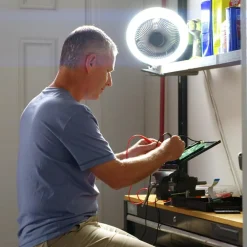 Livington Beleuchtung-Breeze Brite Ventilator mit LED-Licht